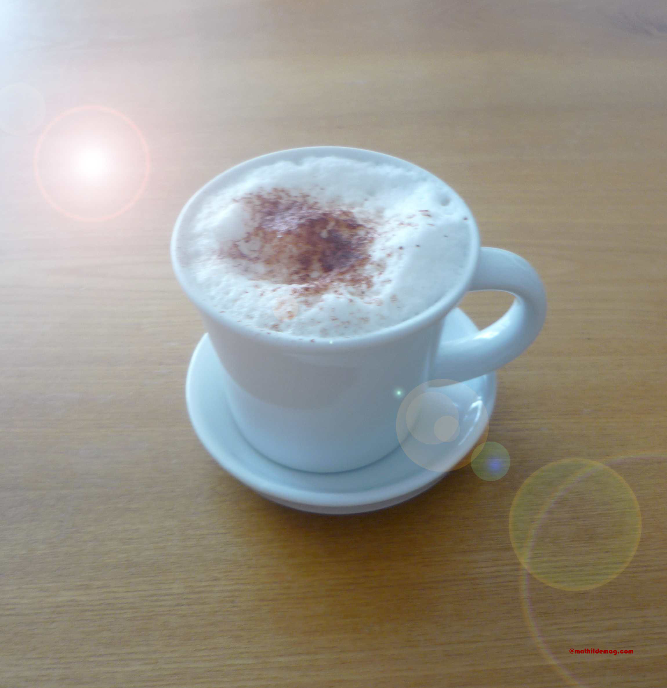 1 Morgendlicher Luxuskaffee